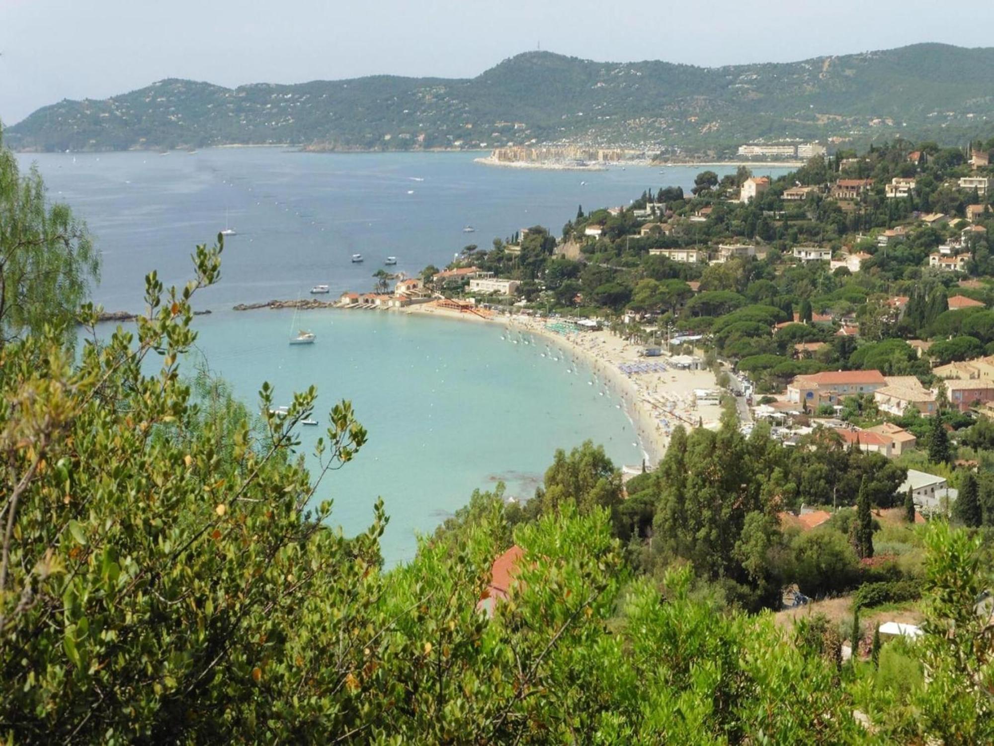 Pretty Tiny House With Sea View, Le Lavandou Exterior foto